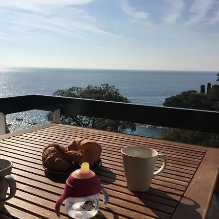 Gemuetliche Ferienwohnung Bei Am Meer Direkt Am Strand Tossa de Mar