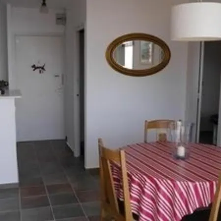 Gemuetliche Ferienwohnung Bei Am Meer Direkt Am Strand Apartment *